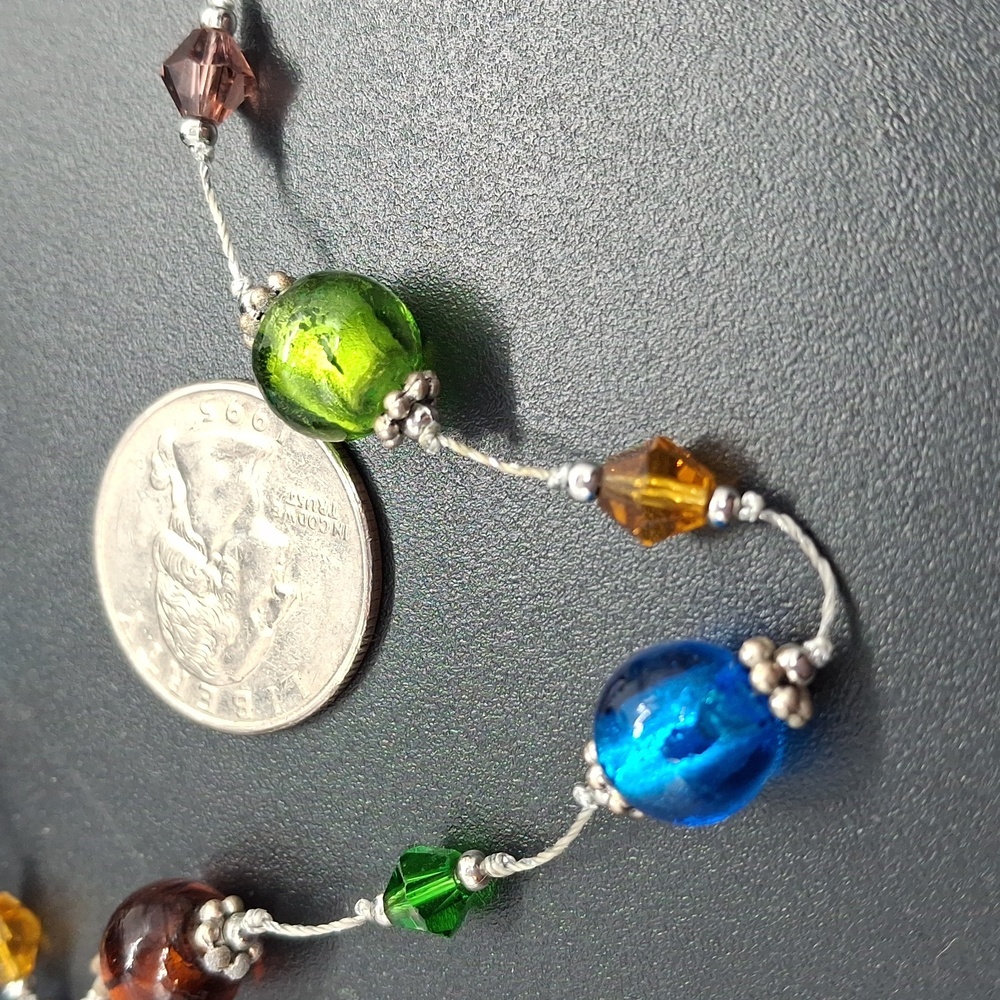 Glass Multicolor Beaded Silvertone Necklace 16"+2" - Picture 6 of 6